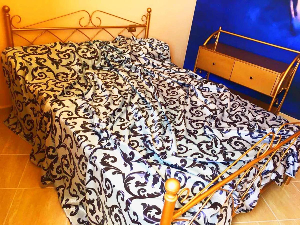 Luxury Holiday In Royal Apartment For King And Queen Sarande Bagian luar foto