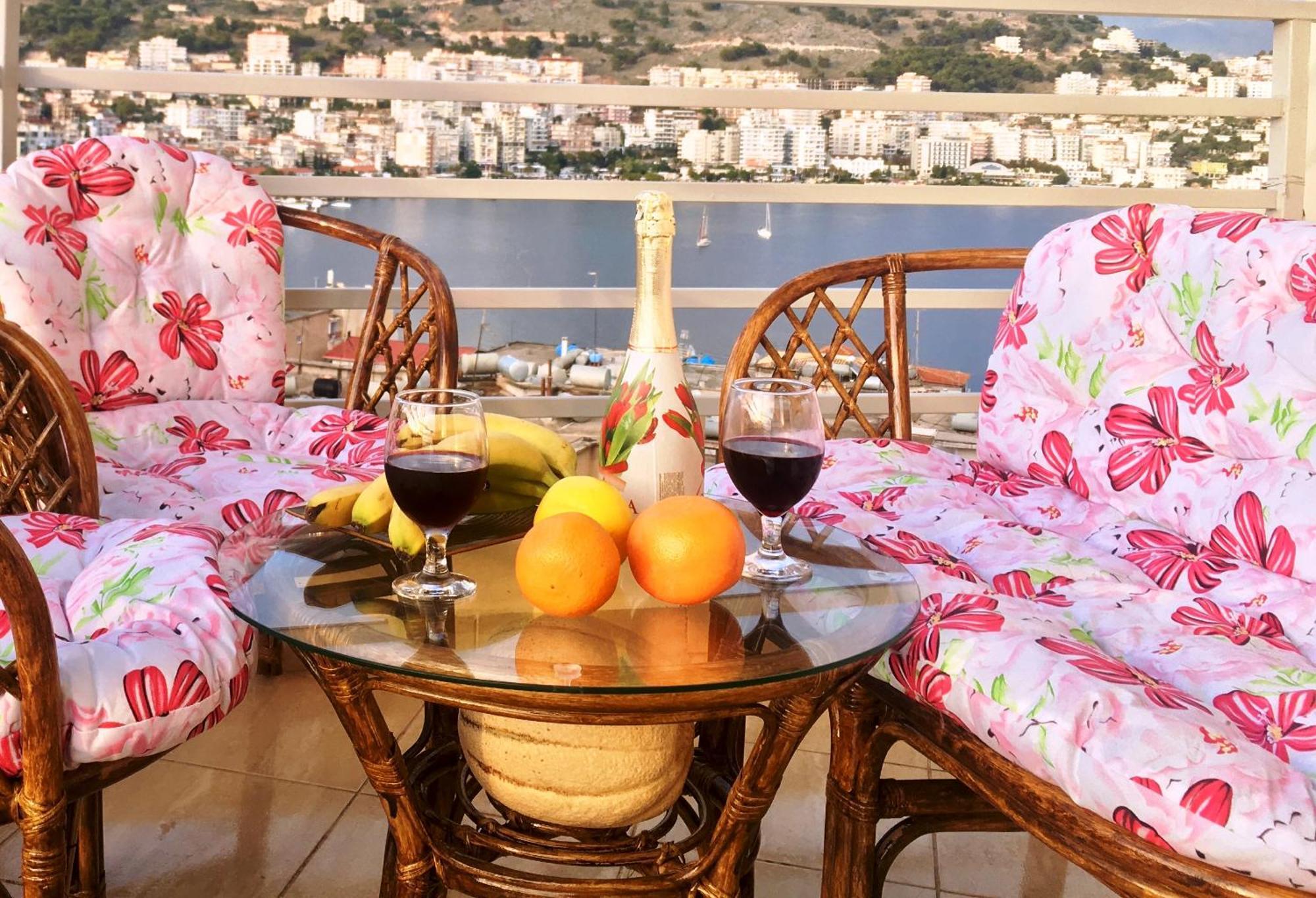 Luxury Holiday In Royal Apartment For King And Queen Sarande Bagian luar foto