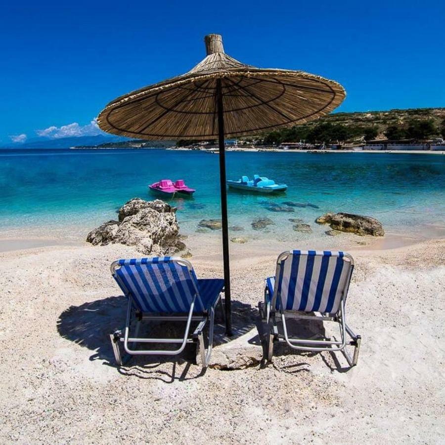 Luxury Holiday In Royal Apartment For King And Queen Sarande Bagian luar foto